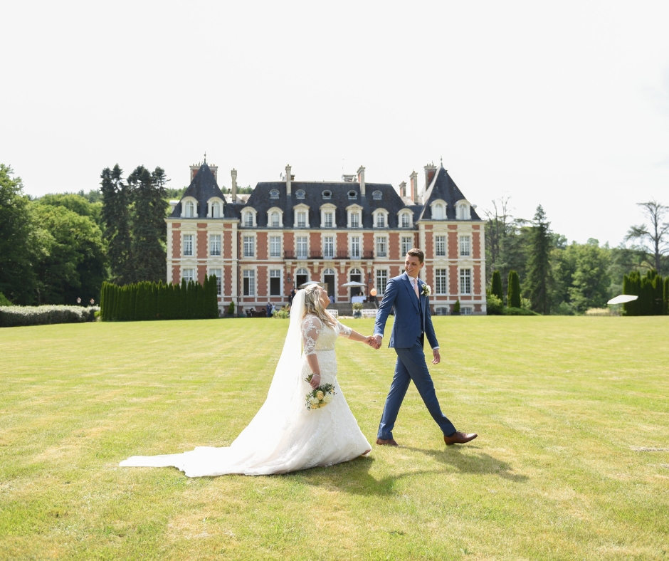 Bride and Groom on the grounds of Chateau de la Cazine during the summer